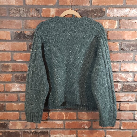 Old Navy Cropped Cableknit Cardigan Sweater in Green Christmas Preppy Women's 2X - Picture 5 of 7